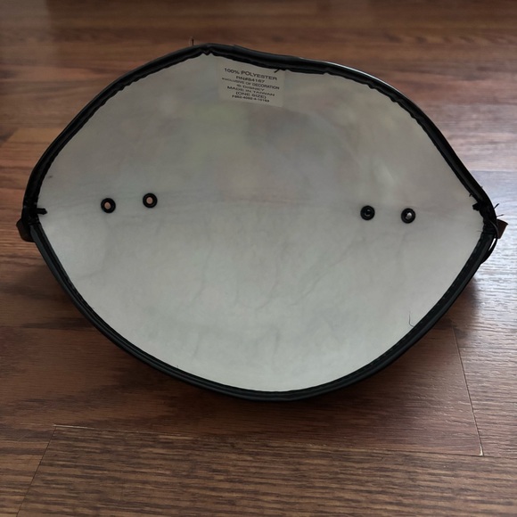 Disney Mickey Mouse Ears Vinylmation Hat - Picture 4 of 4